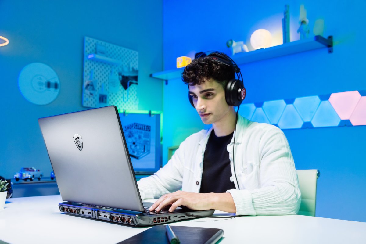 MSI Gaming Vector GP68 HX 13VG-204UK Intel® Core™ i9 i9-13980HX Laptop 40.6 cm (16") Quad HD+ 16 GB DDR5-SDRAM 1 TB SSD NVIDIA GeForce RTX 4070 Wi-Fi 6E (802.11ax) Windows 11 Home Grey - Image 34